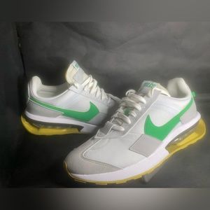Size 10.5 men’s Nike Air Max Pre-Day Pure Platinum Stadium Green